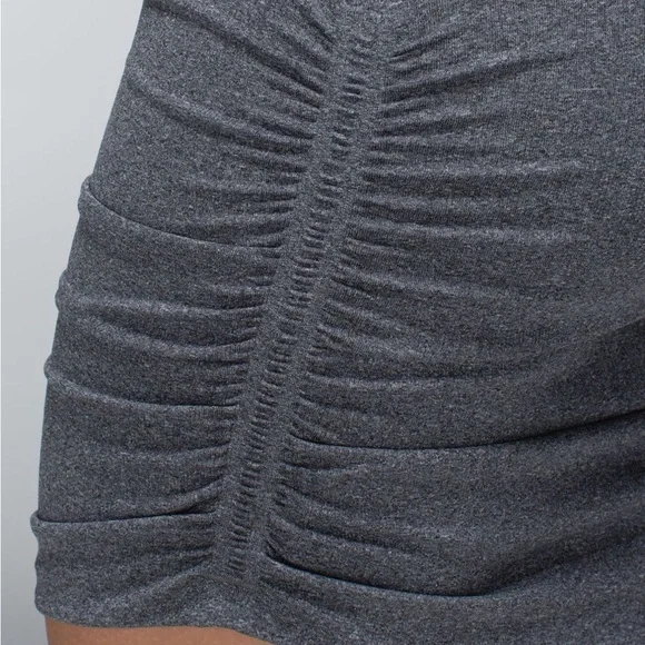 (SOLD) LULULEMON In The Flow Sleeveless Ruched Dress Grey Size 6 - Picture 4 of 11
